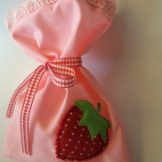 Strawberry pouch